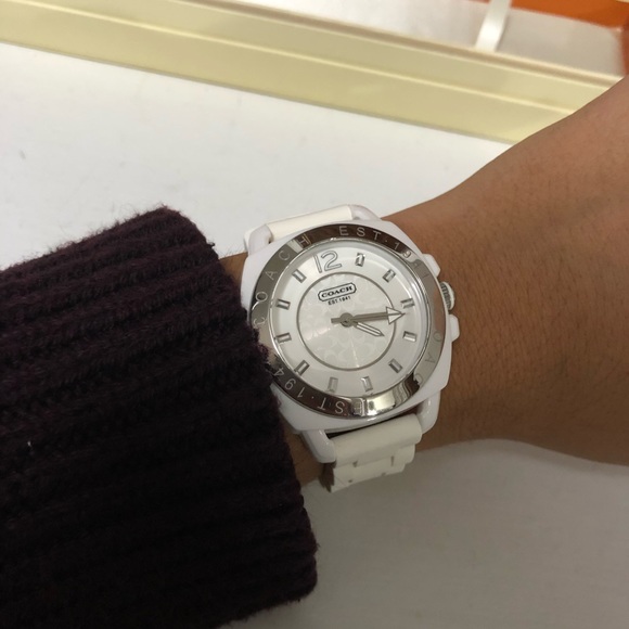 Coach Watch - Picture 3 of 4
